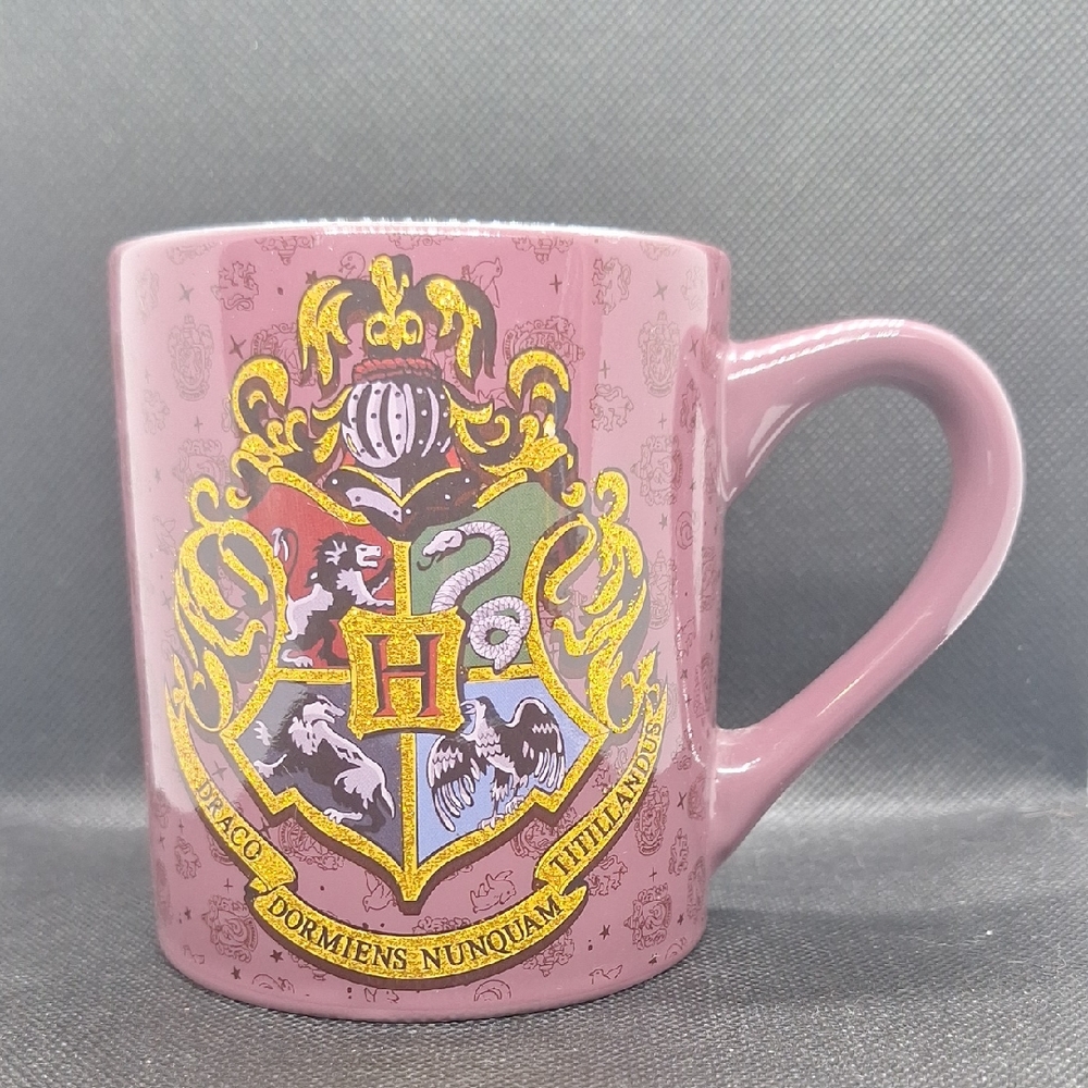 Harry Potter Hogwarts Crest Mug*